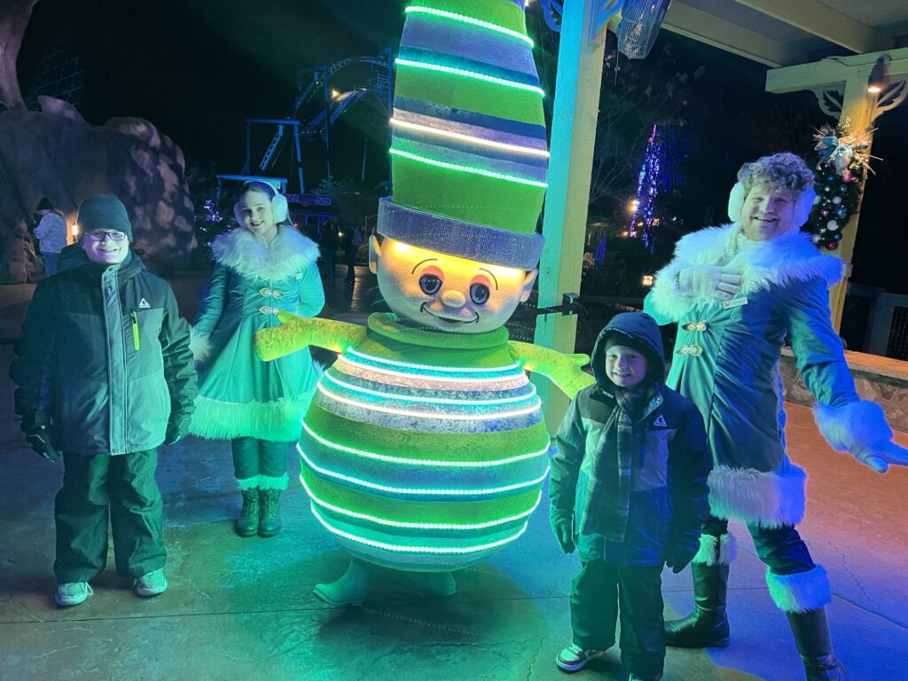 Themed Costume Docents At Dollywood