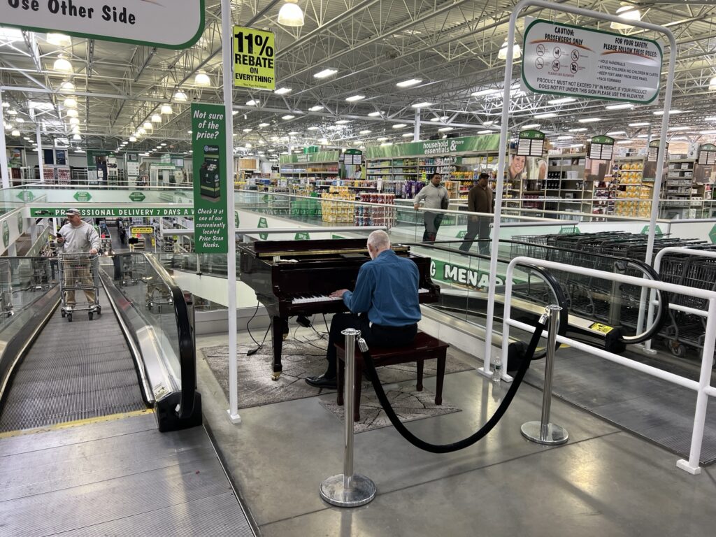 Menard's Piano Player